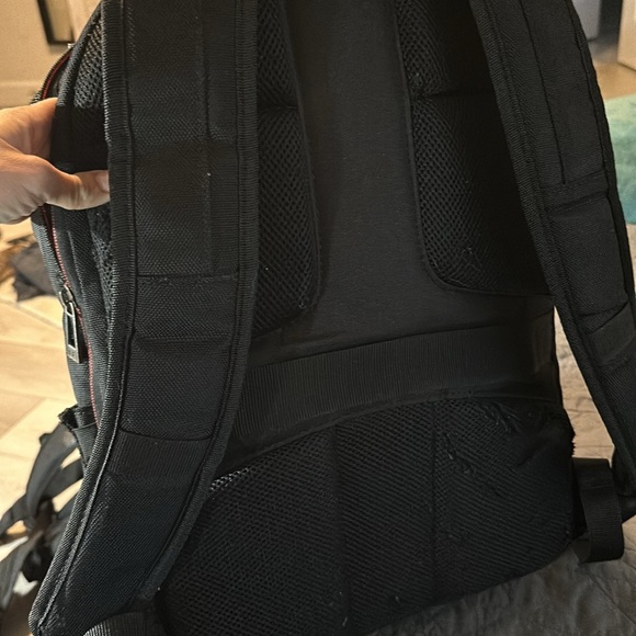 London fog backpack - Picture 7 of 9